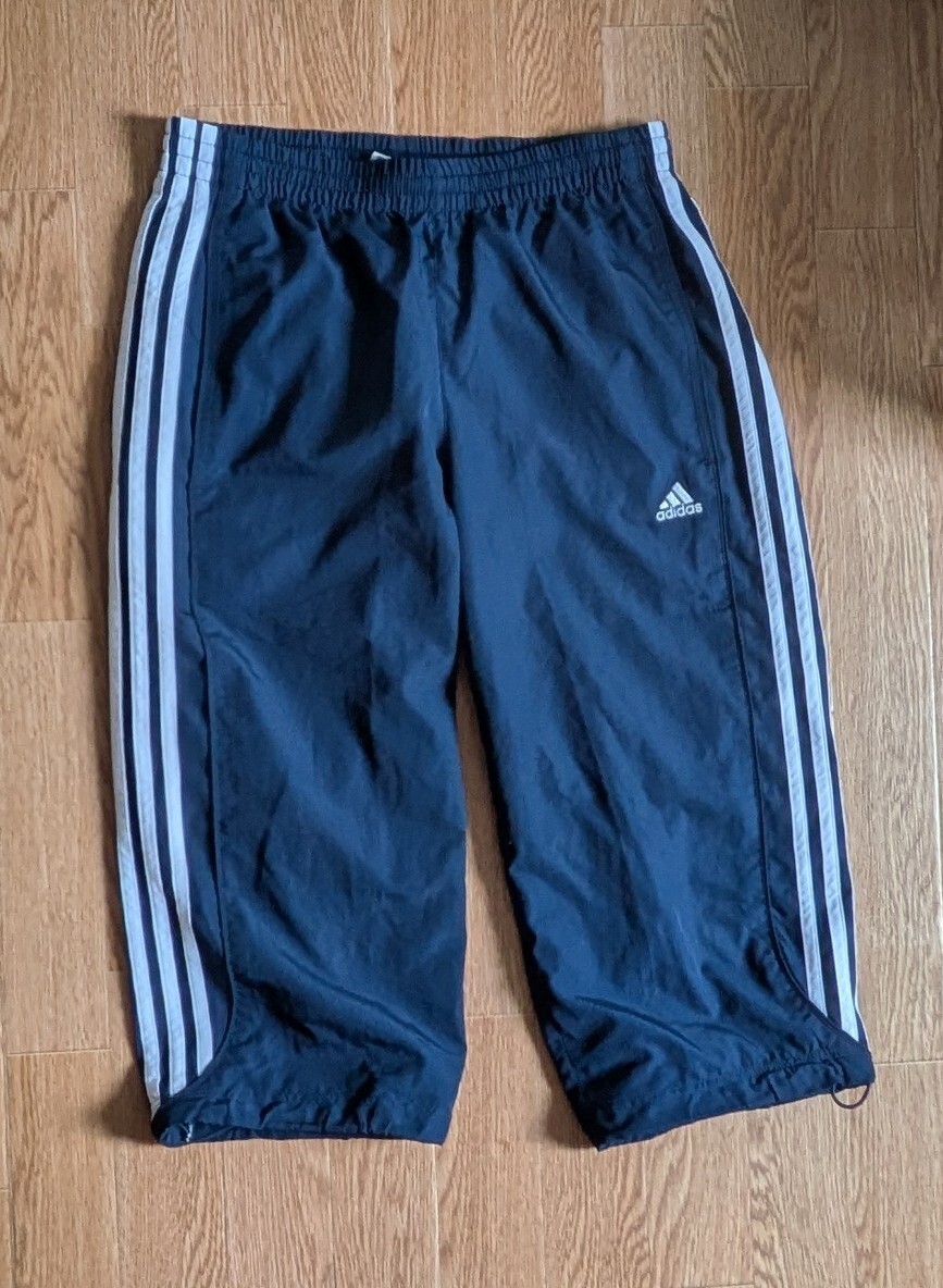 adidas アディダス ハーフパンツ 七分丈 クロップドパンツ ネイビー拍卖