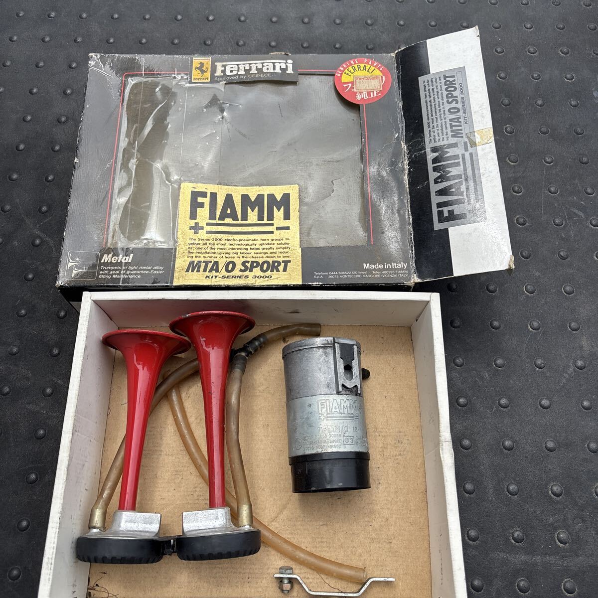 FIAMM 当時物 ホーン 旧車 旧車會 暴走族 フィアム 鉄ラッパ拍卖