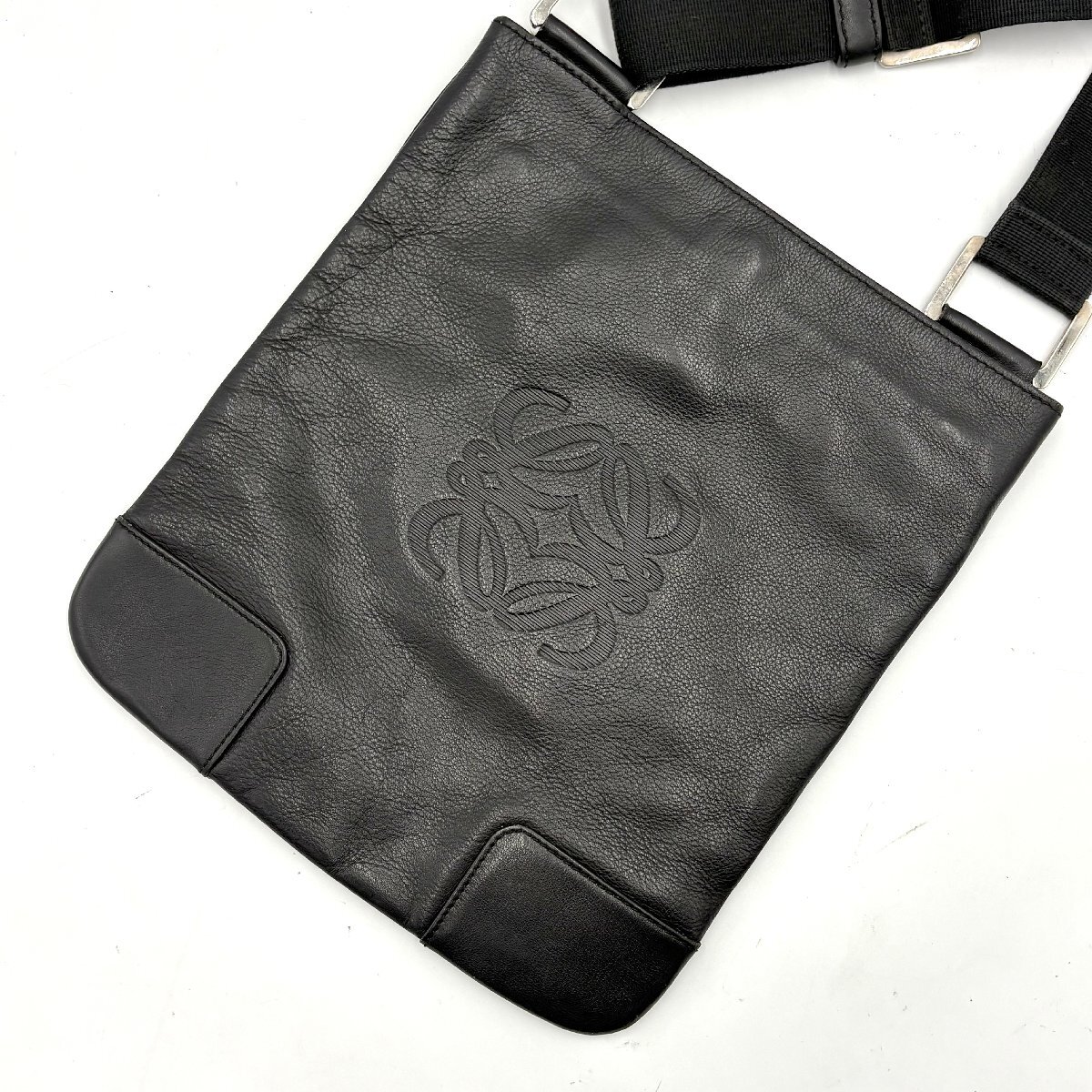 1円/極美品◎LOEWE ロエベ アナグラム メンズ ショルダーバッグ サコッシュ クロスボディバッグ 斜め掛け可 トート ビジネス ブラック 黒拍卖