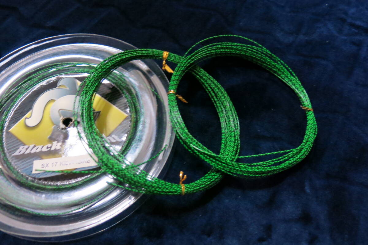 ■Black Knight■SX17 KEVFIBRE SQUASH STRINGS■ スカッシュ用ガット2張セット拍卖