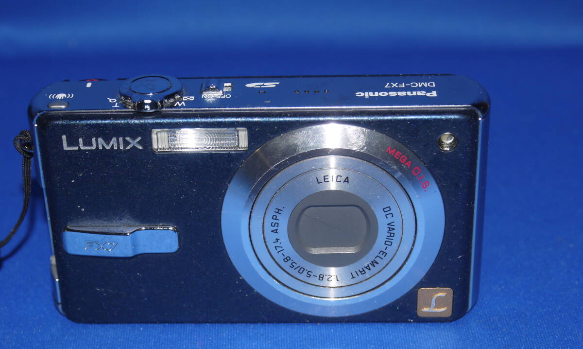 Panasonic / パナソニック LUMIX【 DMC-FX7 】(ブルー)電源NG ジャンク品 !!拍卖