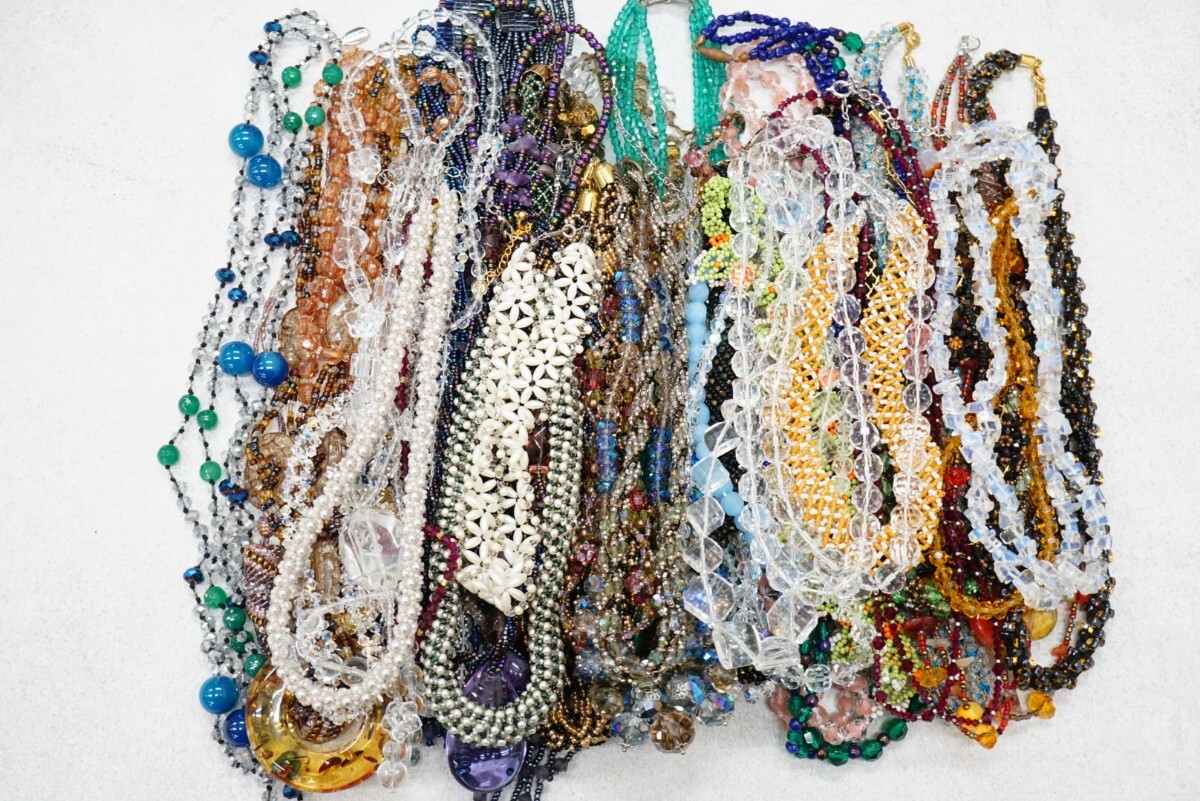 D339 大量 ガラス ビーズ系 ネックレス 50点セット ヴィンテージ アクセサリー アンティーク まとめて おまとめ まとめ売り ペンダント拍卖