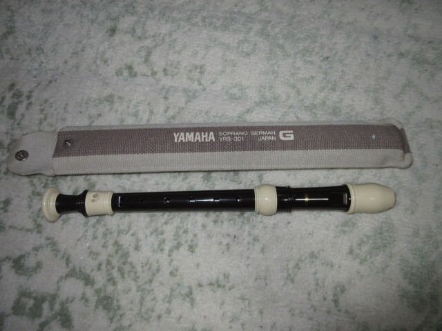 R080413断捨離 処分「YAMAHA(ヤマハ)SOPRANO (ソプラノ)GERMAN YRS−301 JAPAN リコーダ 縦笛ケース裏記名あり」USED保管品拍卖
