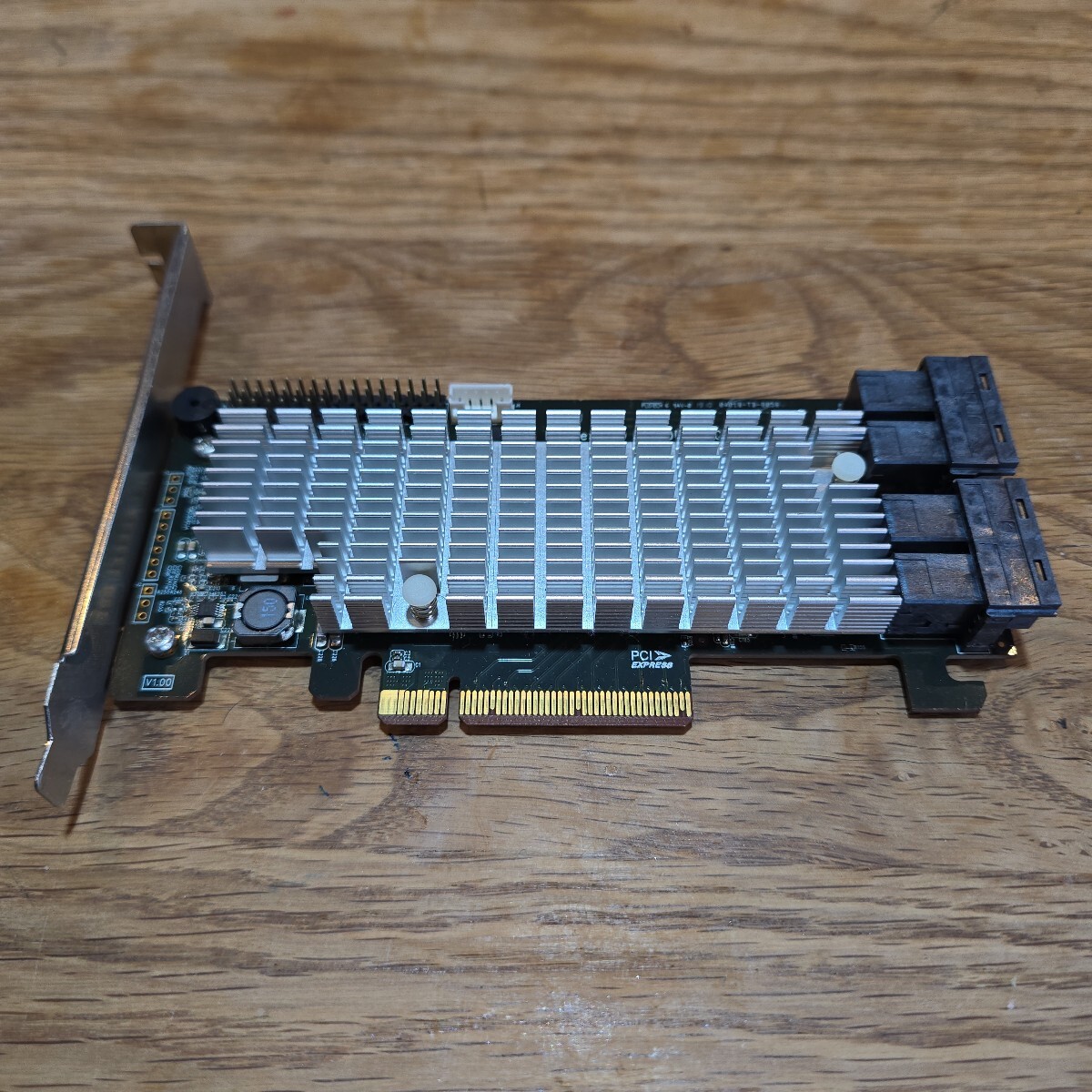 HighPoint RocketRAID 3740B 拍卖