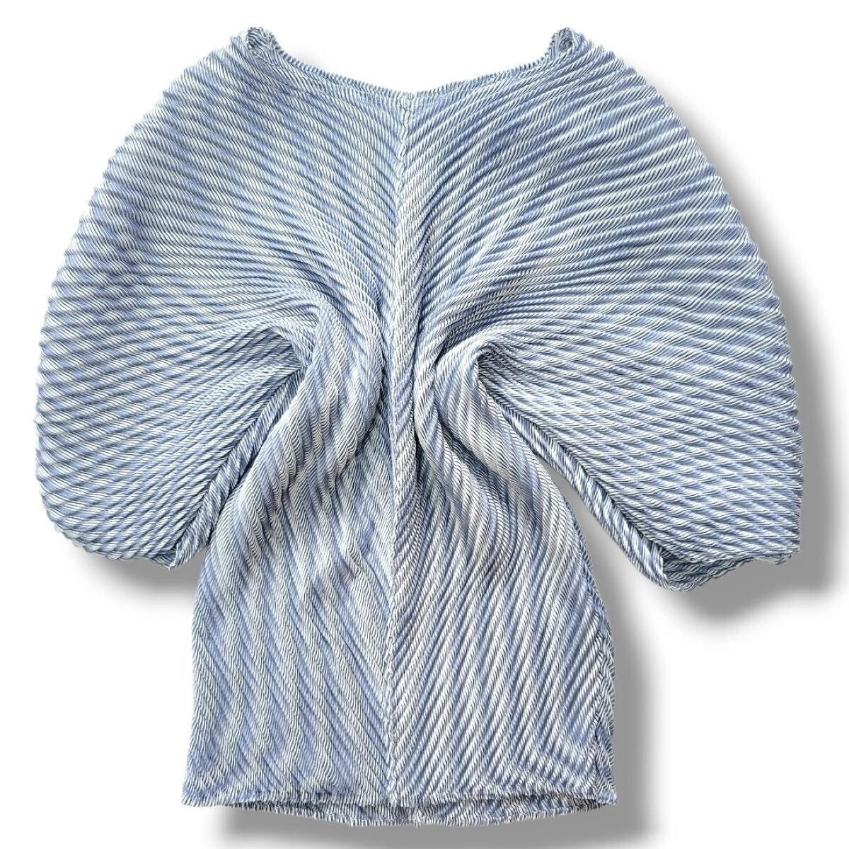 イッセイミヤケ プリーツウェーブイリュージョン ストライプ 五分袖 カットソー プリーツプリーズ PLEATS PLEASE ISSEY MIYAKE レディース拍卖