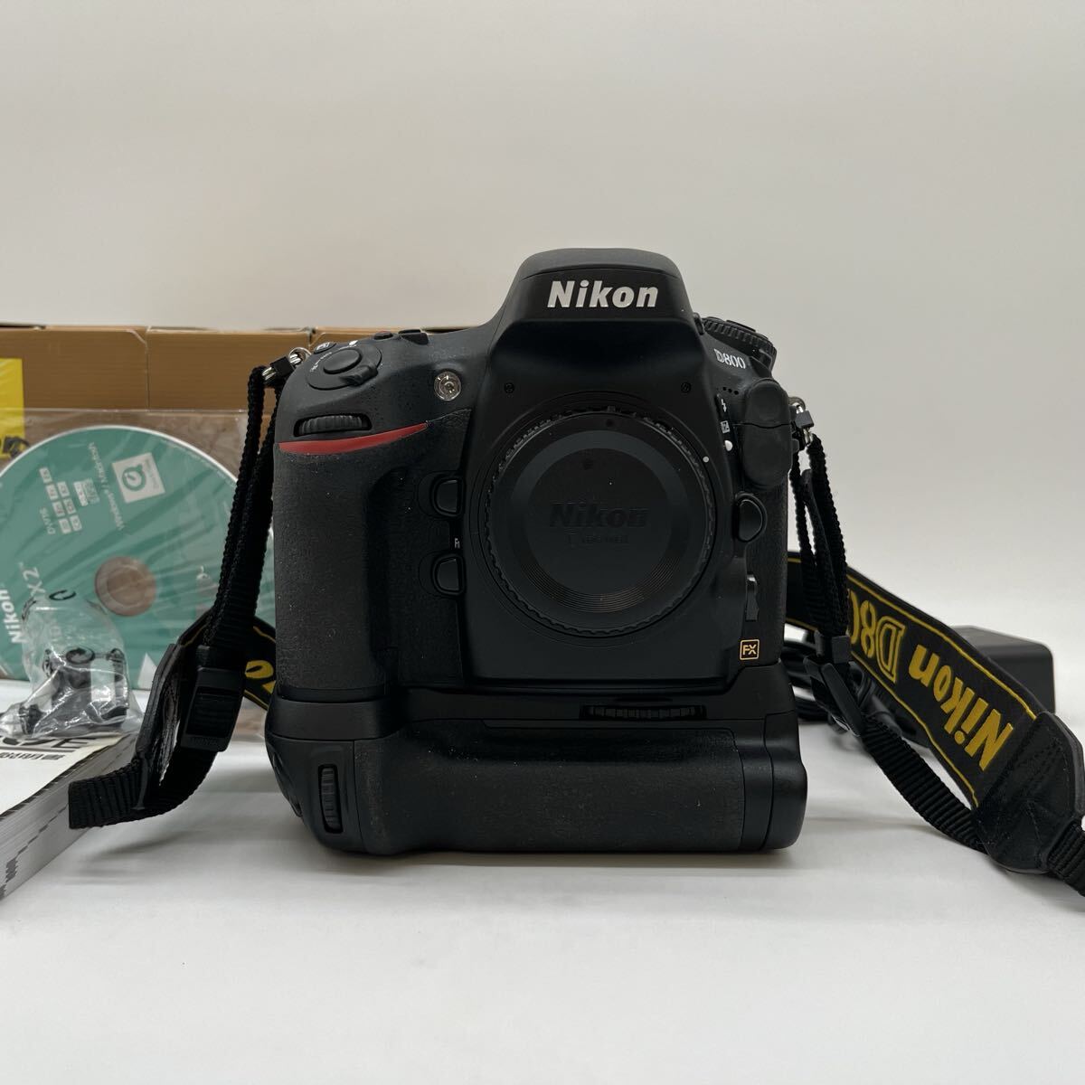 $【売り切り】Nikon/ニコン デジタル一眼レフカメラ D800 マルチパワーバッテリーパックMB-D12装着拍卖