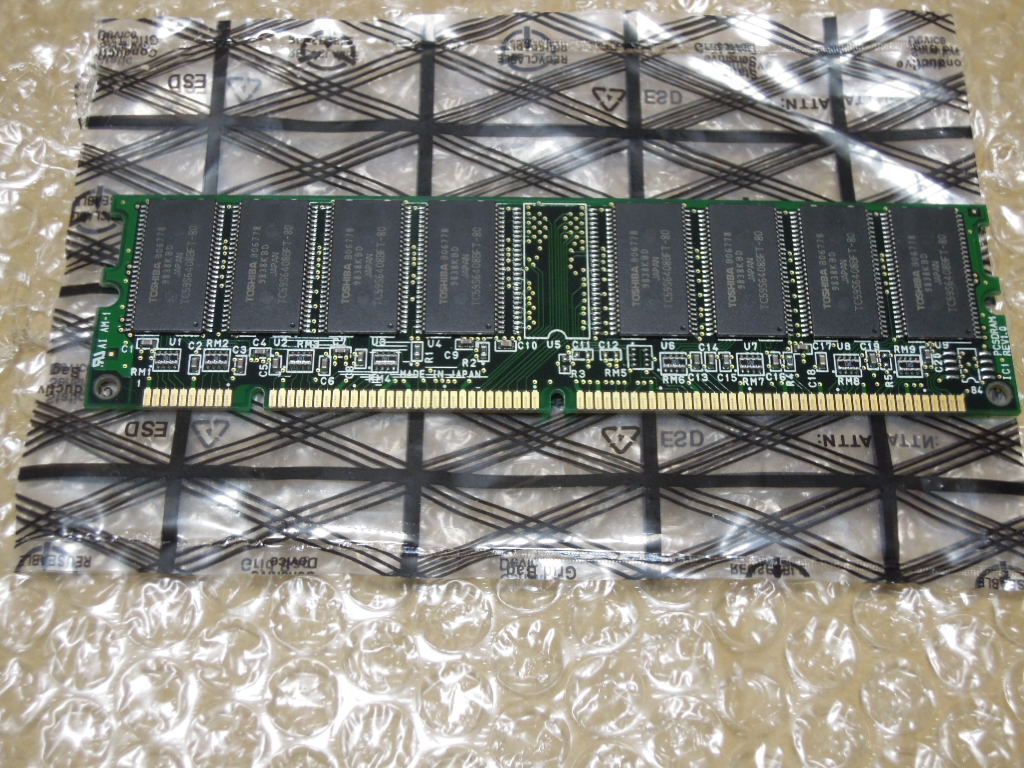 ●168pin PC-100 SDRAM 128MB両面 ノーラベル TOSHIBAチップ(日本製) TC59S6408BFT-80拍卖