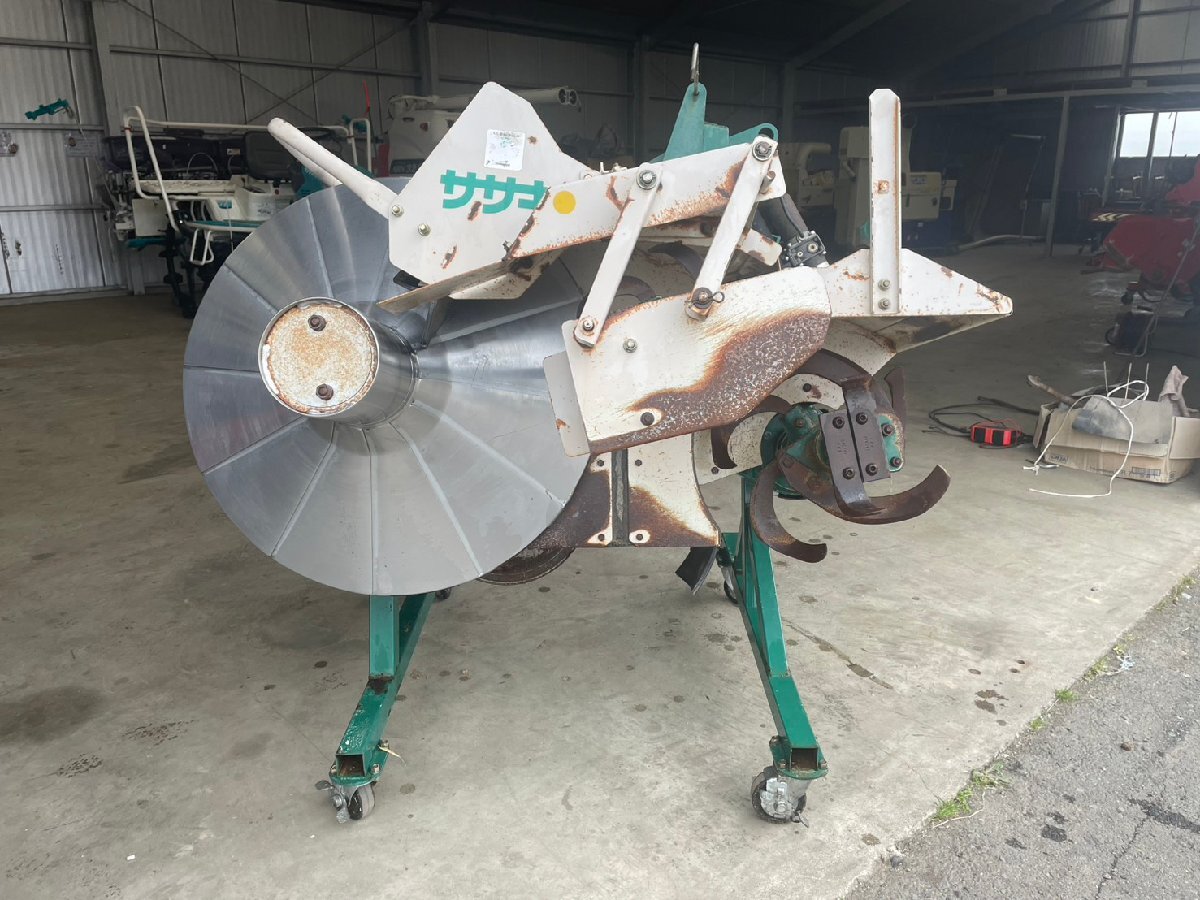 (岩手)ササキ 畦塗機 WR302E リバースあぜぬり機カドヌール リモコンなし 畦塗機 畔塗 あぜ塗り【引取限定】(105-2604-33)拍卖