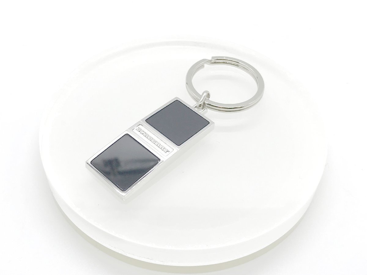 ■【YS-1M】 バーバリー Burberry キーホルダー ■ ロゴプレート シルバー 銀色 × ブラック 黒 全長7.8cm 【同梱可能商品】■D拍卖