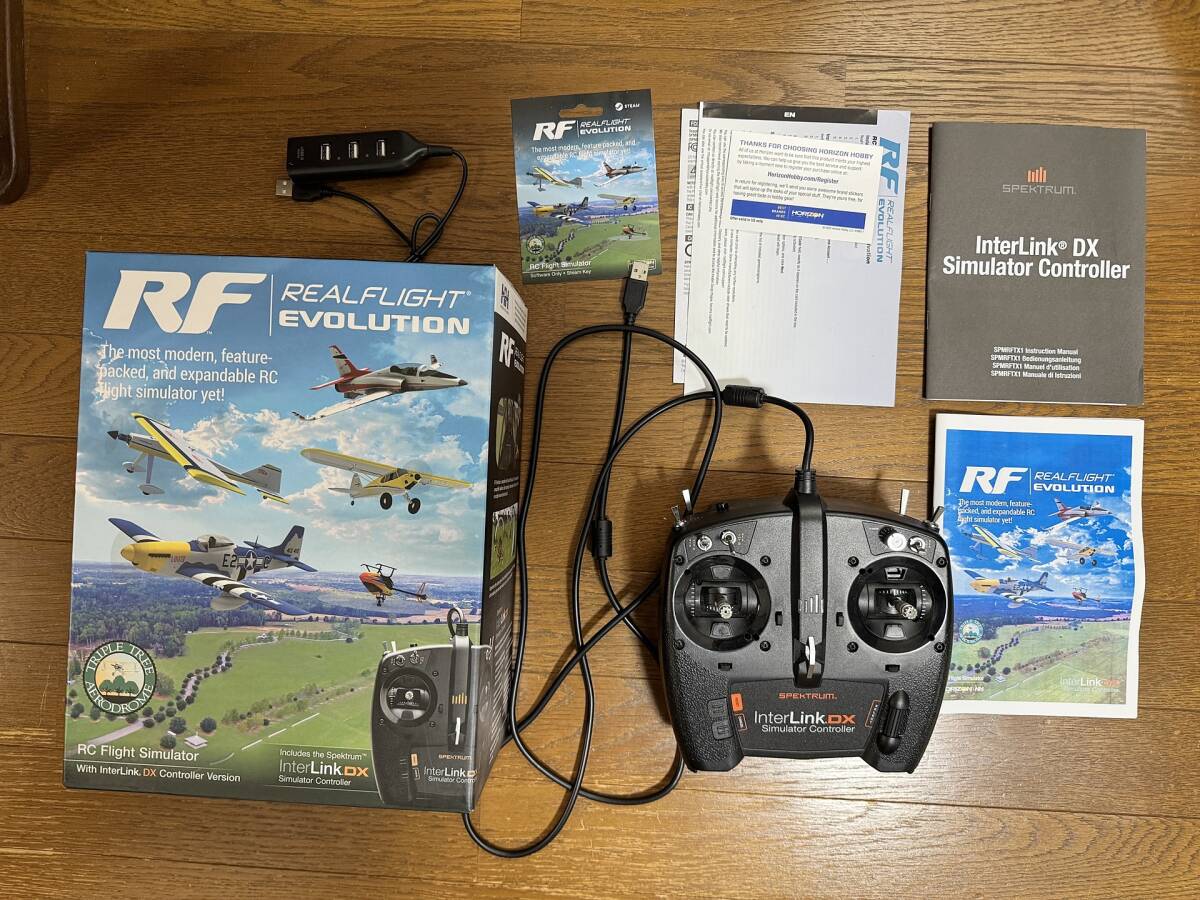 RealFlight Evolutio(リアルフライトエボリューション) 本格プロポ(アプリ無、別途17,275円を購入要) ラジコン飛行機やドローン練習に最適拍卖