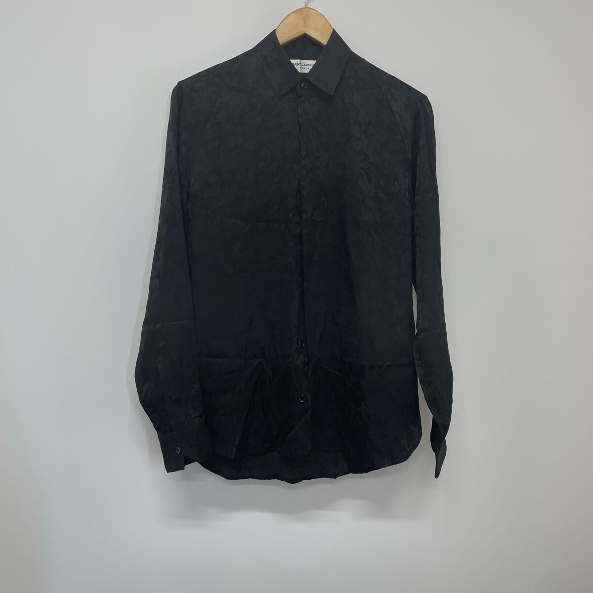 (41) SAINT LAURENT PARIS 長袖シャツ 646850 Y2E32 36 総柄 シルク サンローランパリ ブラック 26311298676拍卖