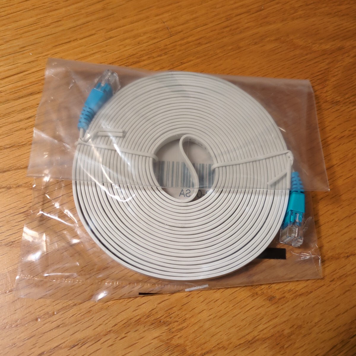 【新品未開封】非売品 CAT5e カテゴリ5e LANケーブル フラットタイプ フラット型 フラットケーブル 光回線用 約4.5m拍卖