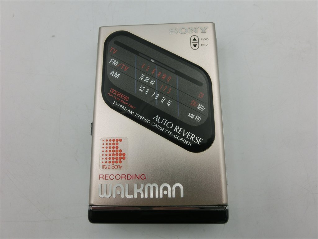 T【8o-18】【60サイズ】1円~/ソニー/ウォークマン WM-F203 カセットテープ 再生録音 ラジオ ゴールド/ジャンク扱い/※傷・汚れ有拍卖