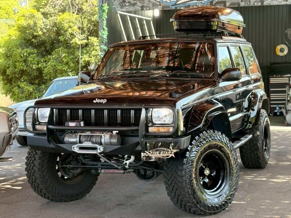 チェロキー リミテッド 4WD リフトアップ WARNウィンチ オーバーフェン拍卖