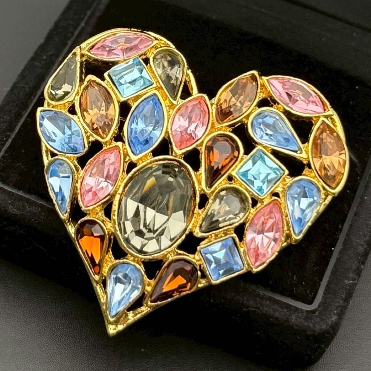 【希少・未使用保管品】Yves Saint Laurent イヴサンローラン ブローチ カラーストーン ハート 大ぶり ゴールド コスチュームジュエリー拍卖
