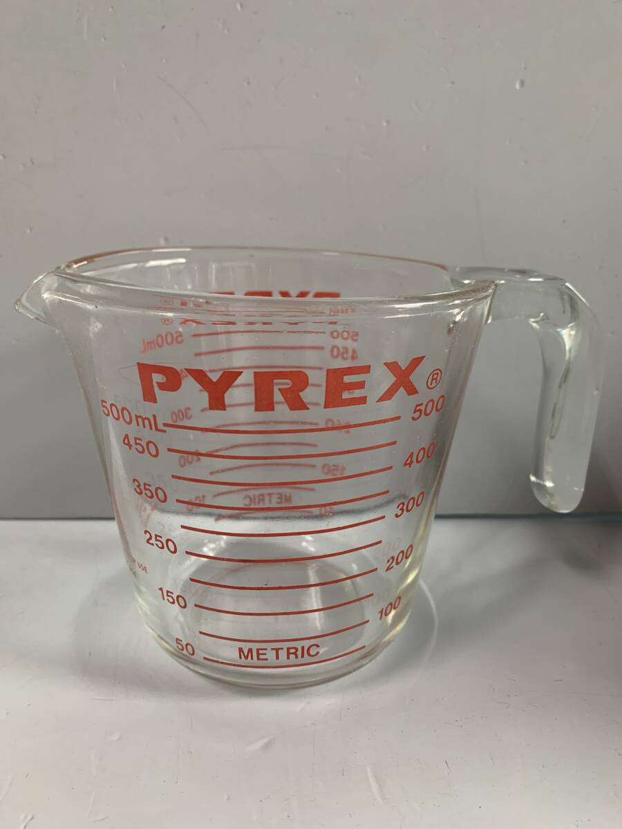 Hy410◆パイレックス PYREX◆メジャーカップ 500ml 計量カップ ガラス 耐熱 レッドロゴ キッチン用品 調理器具 定番 実用品 中古拍卖