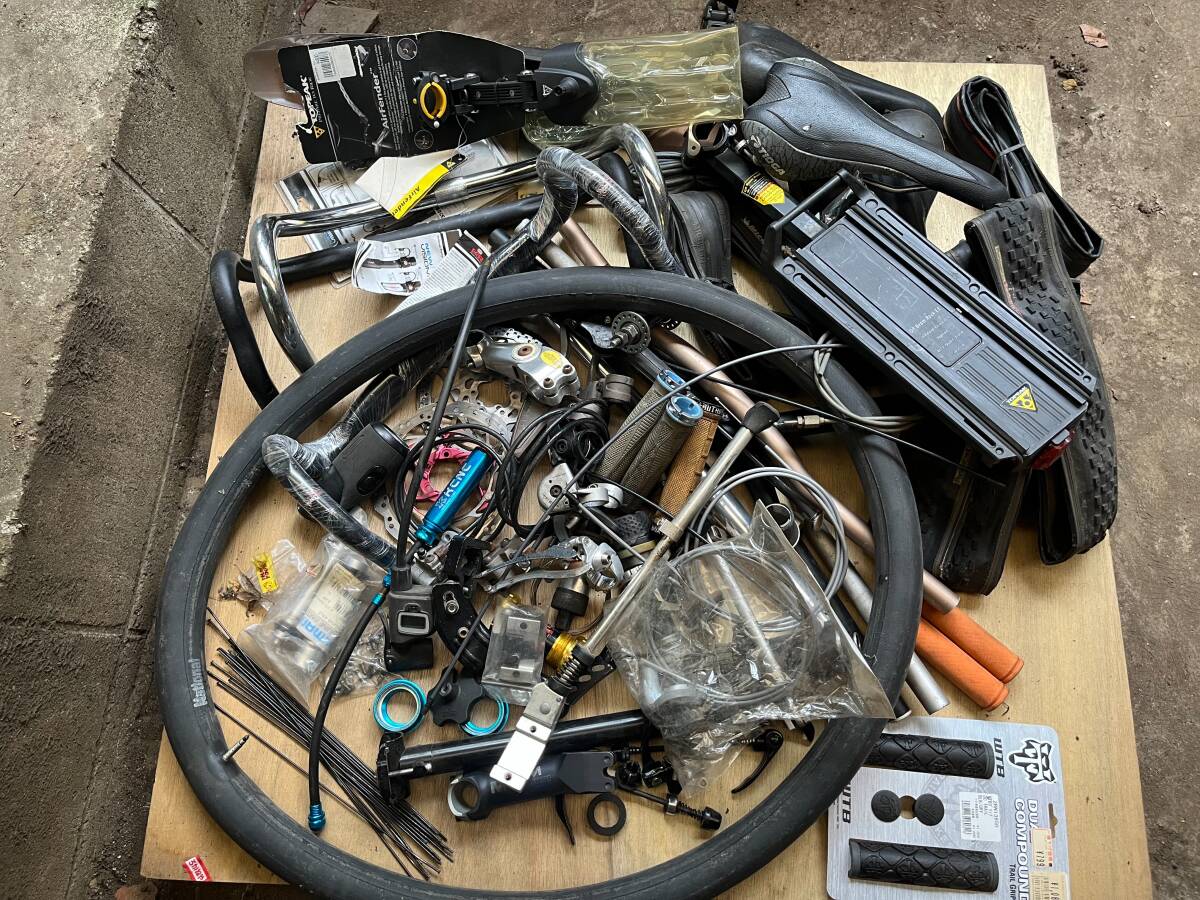 自転車部品 ジャンクパーツ詰め合わせ拍卖