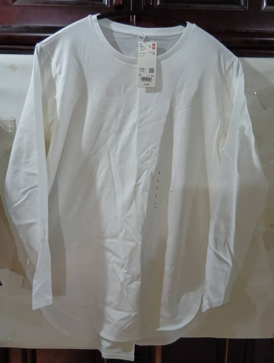 新品 ユニクロ コットンロングシャツテールTシャツ 長袖 L XL位 バスト106 白拍卖