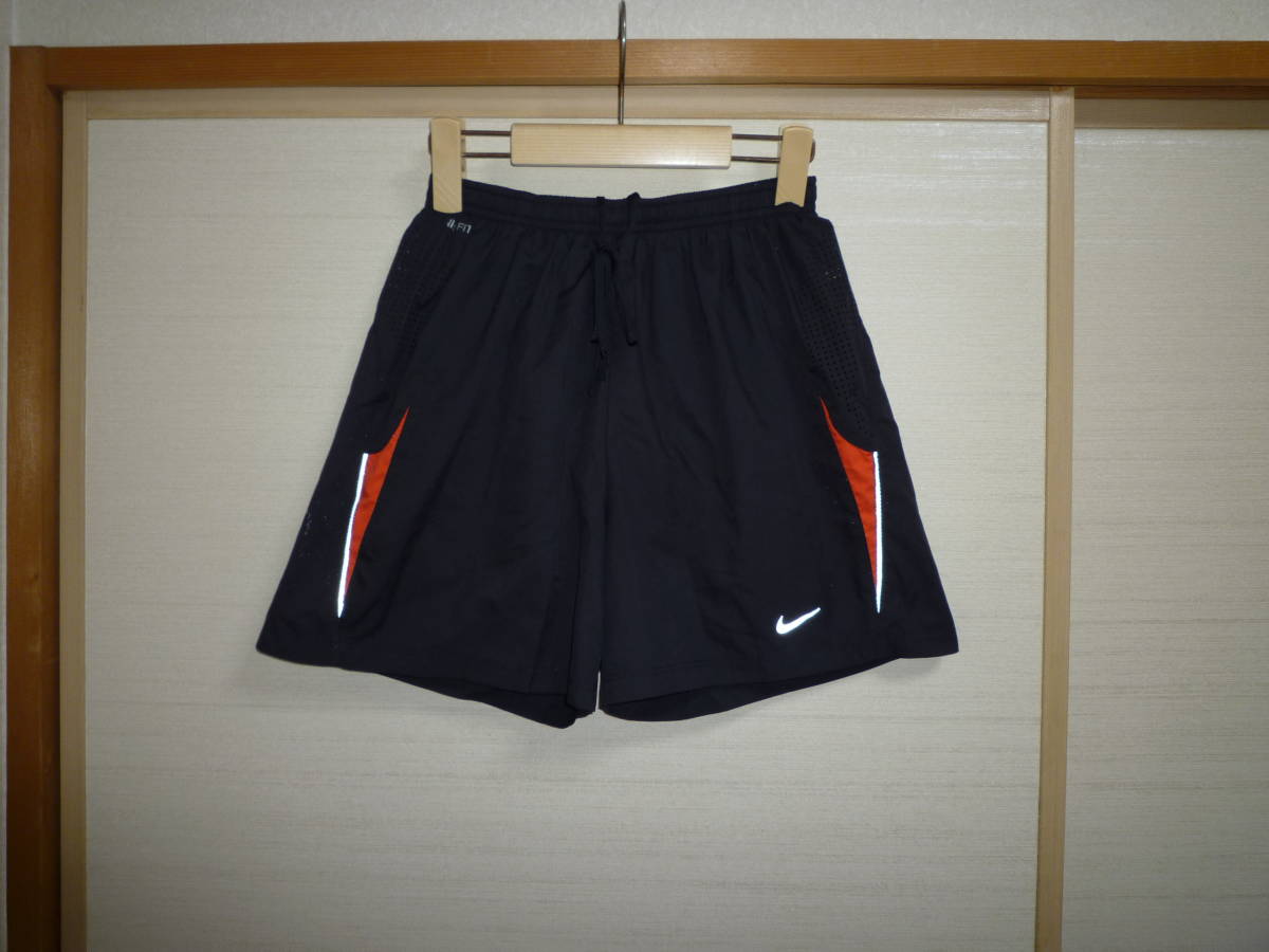 ナイキ ランニングハーフパンツ Mサイズ拍卖