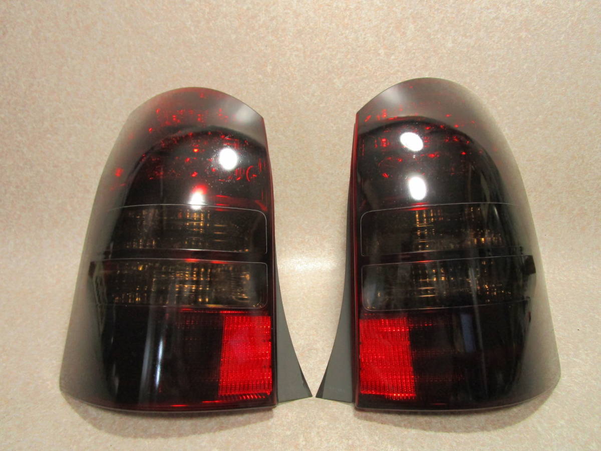 ウィッシュ ANE11W 10系 LED テールランプ ICHIKOH 68-3 DIYスモーク(雑)拍卖