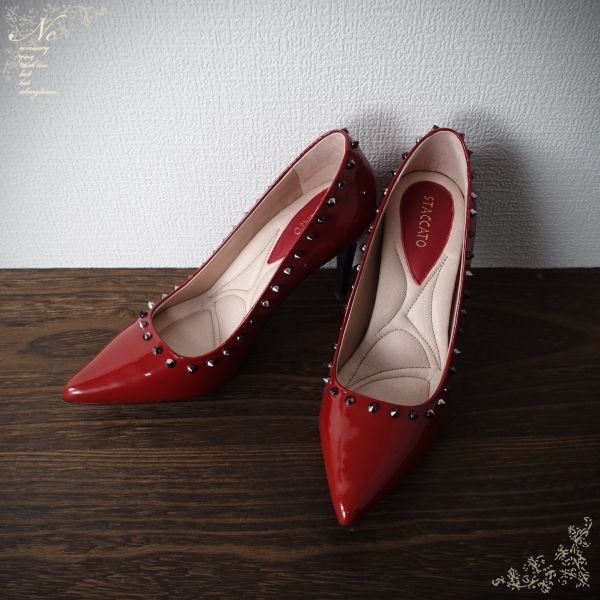 USED*STACCATO/スタッカート/22.5/スタッズ付エナメルパンプス/レッド/赤系拍卖