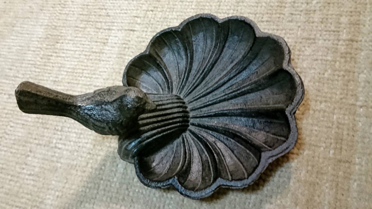 ☆全国送料無料☆ヴィンテージ鋳鉄雑貨/置物/皿/アンティーク/鳥モチーフつき/アイアン拍卖