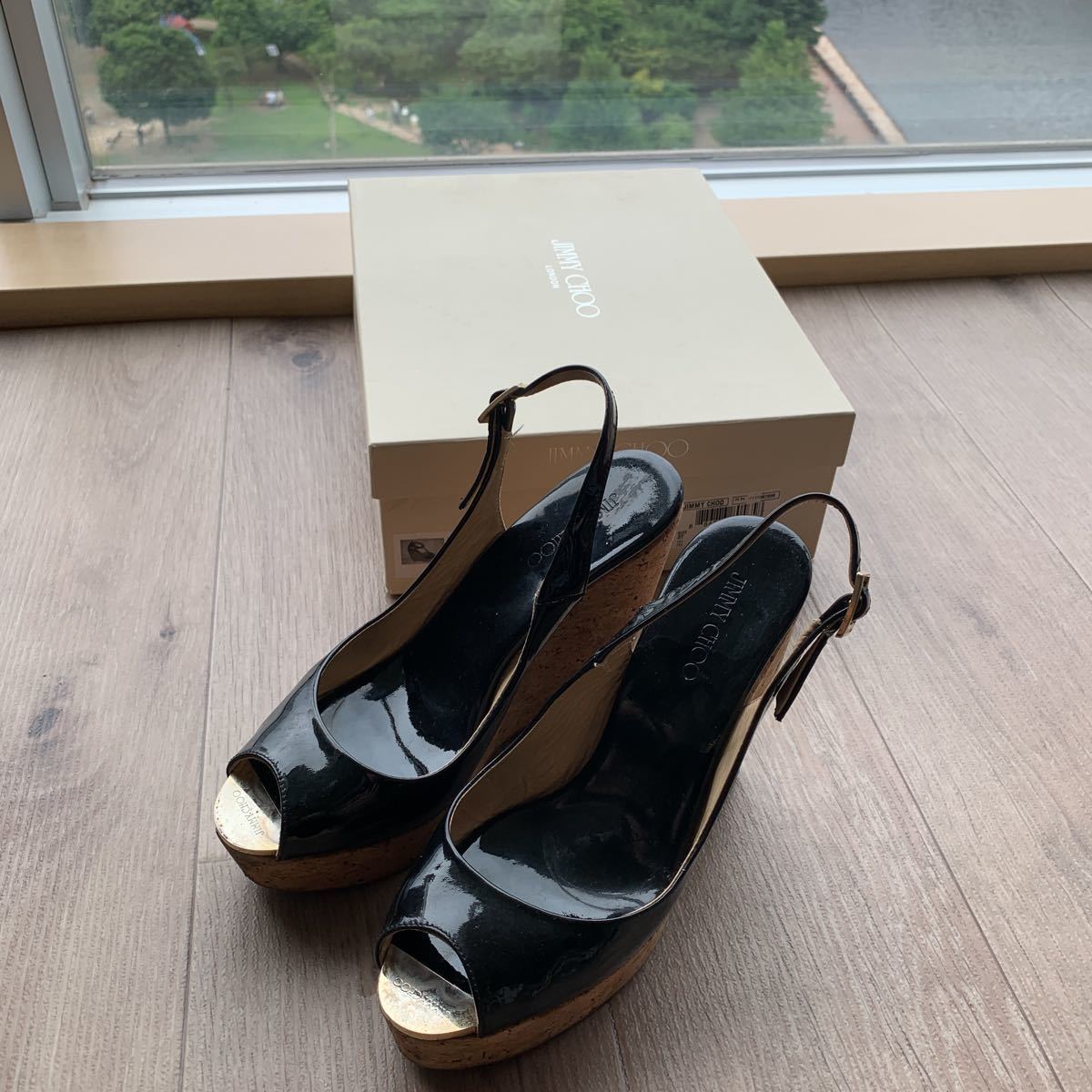 JIMMYCHOOジミーチュウ37ウェッジソールサンダル24cmヒール12.5cm黒美脚サンダル撮影用ブラック拍卖