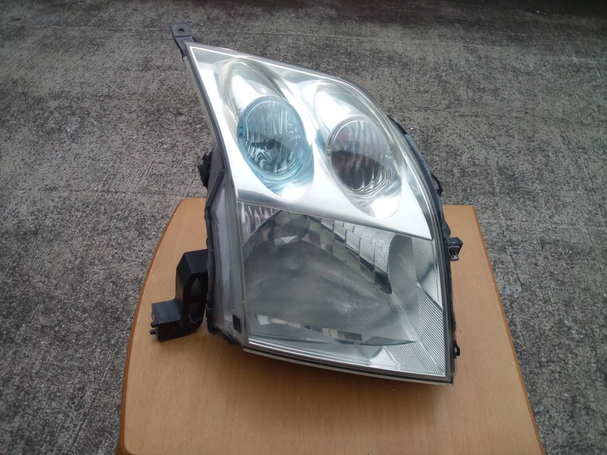 【中古品】DBA-GB1 モビリオ 後期 右ヘッドライト拍卖