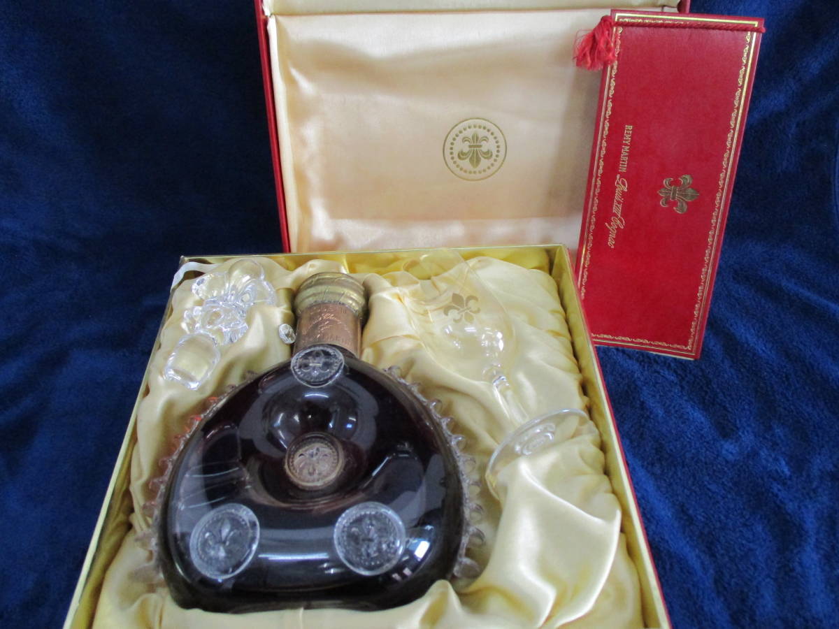 古酒 REMY MARTIN LOUIS XIII レミーマルタン ルイ13世 金キャップ Baccarat バカラ グラス 冊子 替え栓-3288拍卖