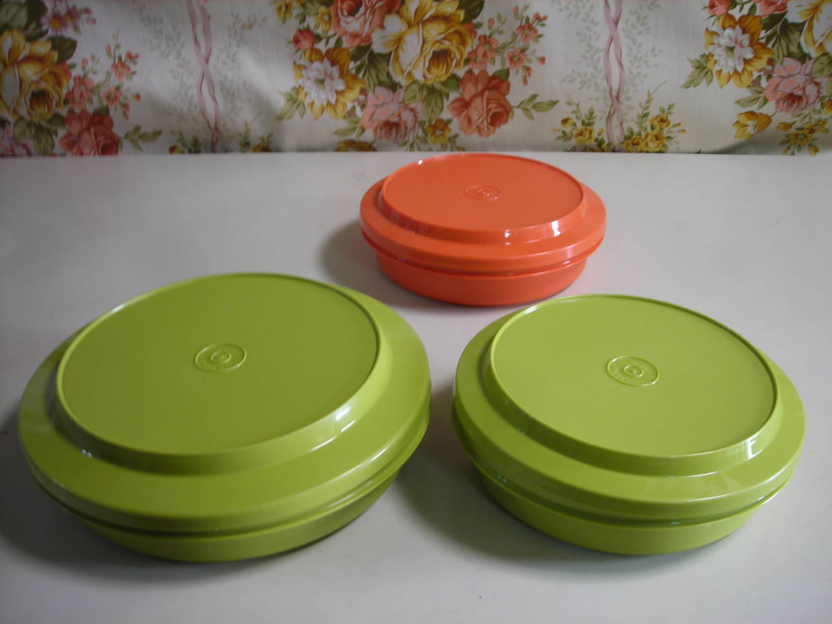 R3 05★タッパーウェア シールアンドサーブ(小2個)&スーパーシールアンドサーブ(1個) レトロ(中古 キレイ!)拍卖
