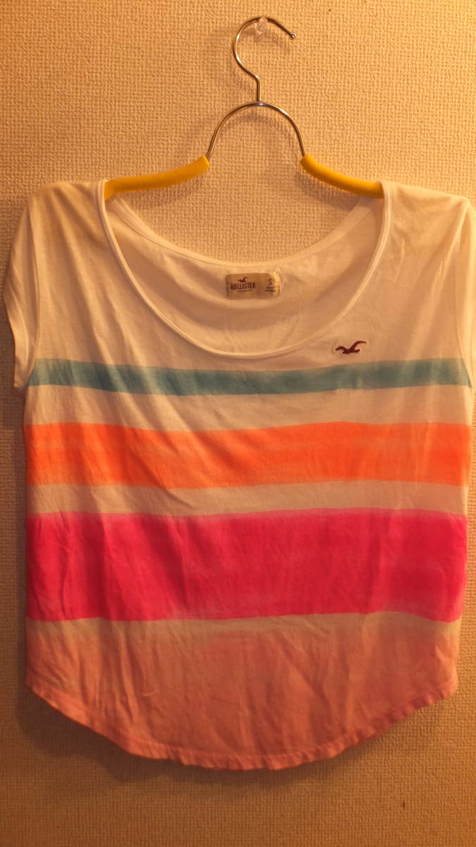 ★HOLLISTER★Ladies Tee shirts Size S ホリスターTシャツ サイズS 身幅43Cm USED IN JAPAN拍卖