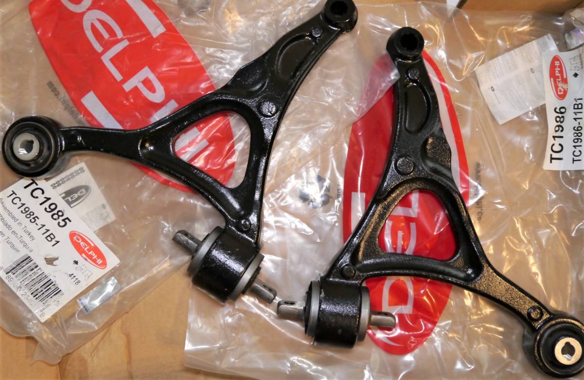 (送料込) VOLVO ボルボ XC90 フロントコントロールアーム左右セット【DELPHI製・新品】拍卖