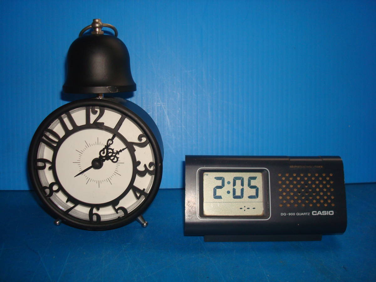 目覚まし機能付き置き時計+デジタル置き時計 2点 CM20拍卖