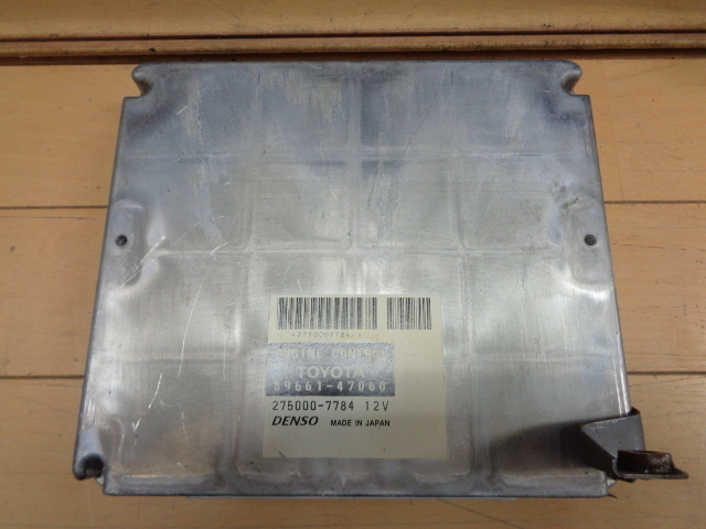 プリウス DAA-NHW20 純正 エンジンコンピューター/89661-47060拍卖