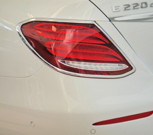 メルセデスベンツ用 Eクラス W213 セダン用 2017-2020 クロームメッキ テールランプリム リアランプリム テールライト トリム ベゼルカバー拍卖