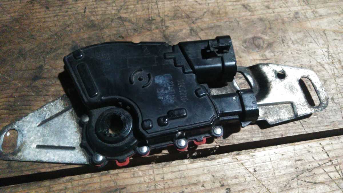 タホ 95-99 ニュートラル セーフティスイッチ 5.7L ユーコン拍卖