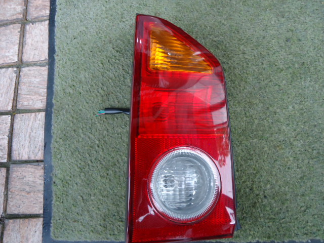送料込み L750S ダイハツ 13年式 ネイキッド テールランプ 左拍卖