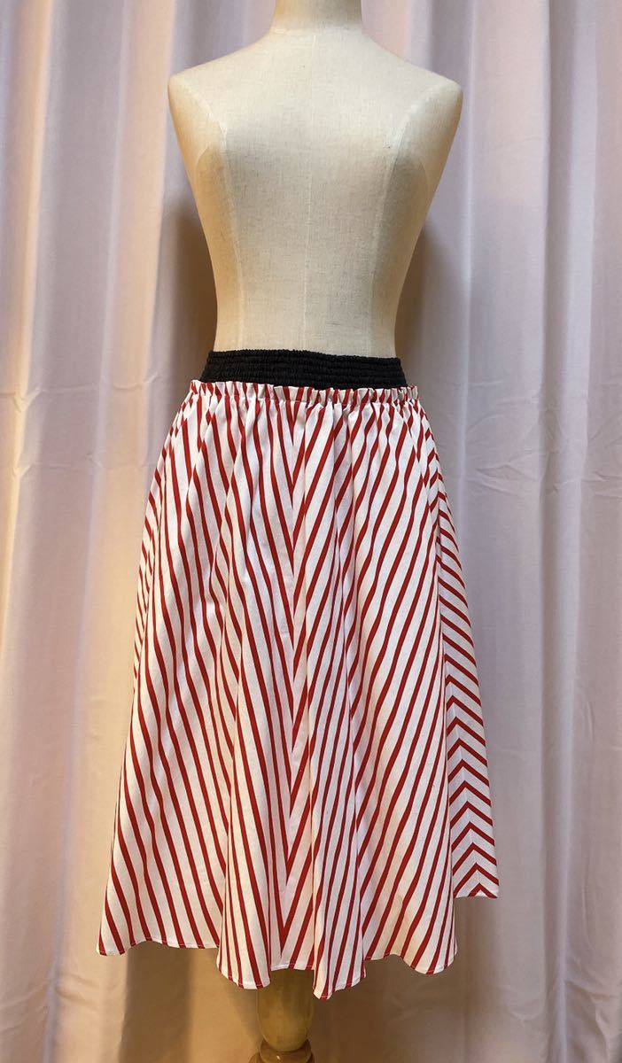 即決★アズールエンカント AZUL ENCANTO フレアスカート S ウエストゴム レディース タグ付き 新品未使品 赤 白 ストライプ拍卖