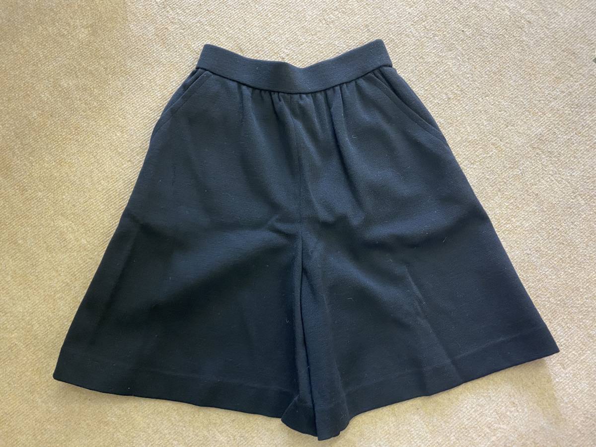 YVESAINTLAURENT イヴサンローラン YSL ハーフパンツ キュロット 黒 表記サイズ9号 ウエストゴム ブラック 毛100%拍卖