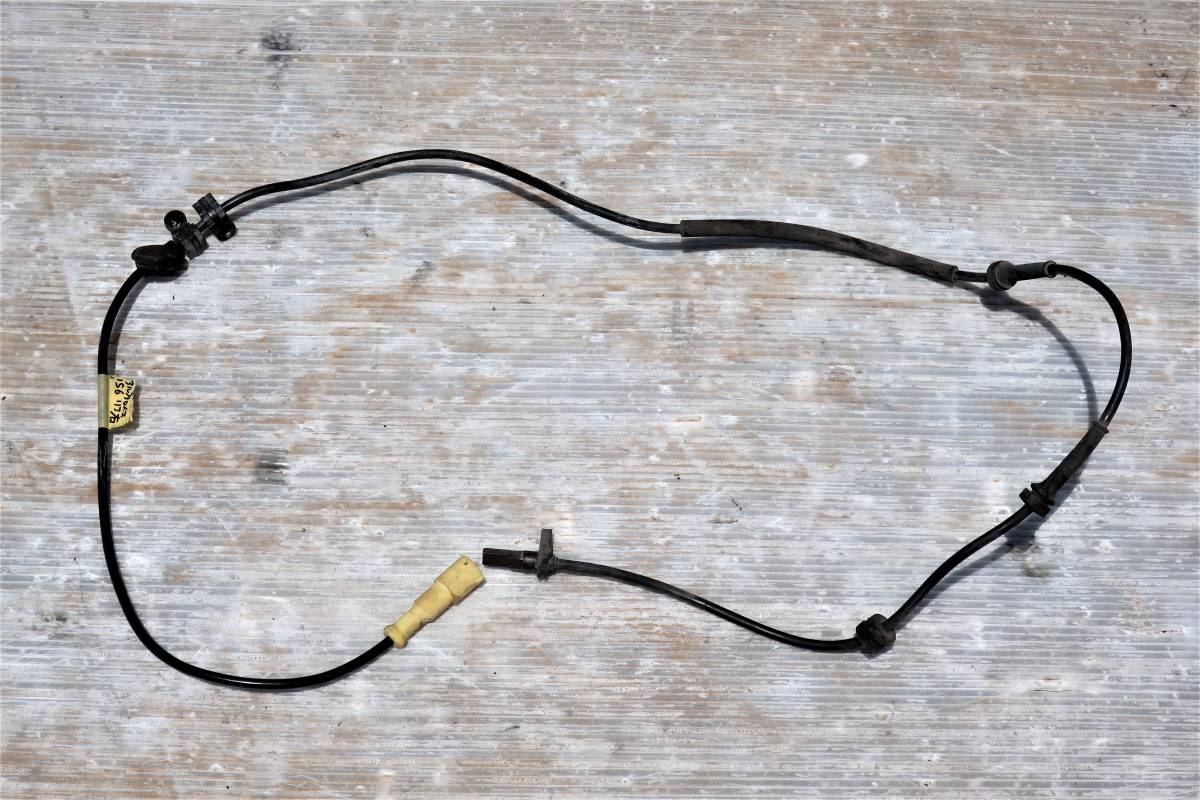 H10 E-932A1 アルファロメオ 156 V6 2.5 2WD 6F 右H 純正 リア 右側 ABSセンサー / 96500km拍卖