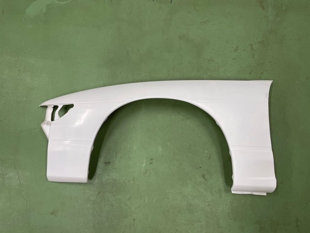 ★☆スーパーメイド☆S13シルビア用 純正形状 ノーマル フロントフェンダー左右セット FRP製☆★拍卖