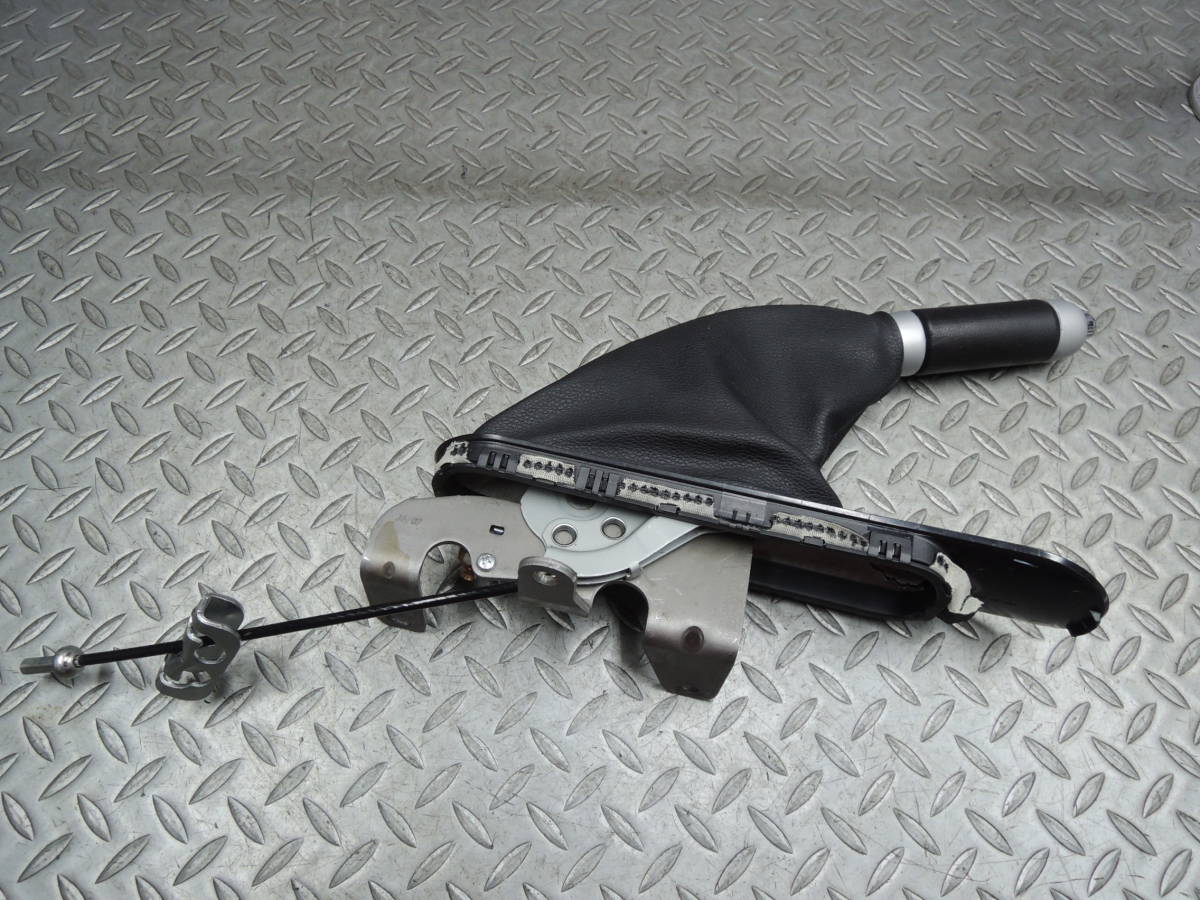 ・ MF16S BMW MINI ミニクーパーS 純正 サイドブレーキ/レバー/ワイヤー ブラック×シルバー レザー 6 774 814-02 B-1547拍卖