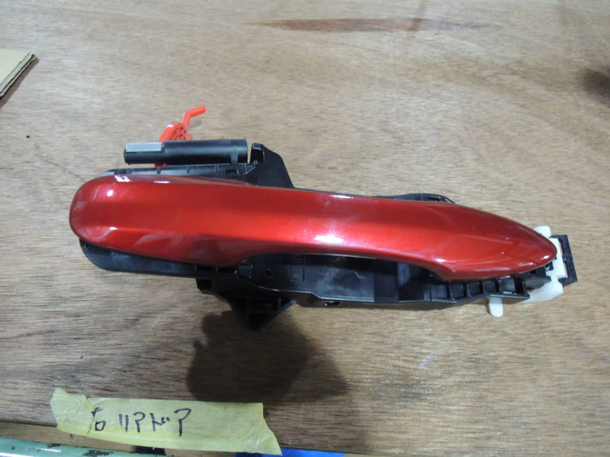 ・ DAA-ZVW51 プリウス 2058 km 純正 右 リアドア アウターハンドル ドアノブ T-0532拍卖