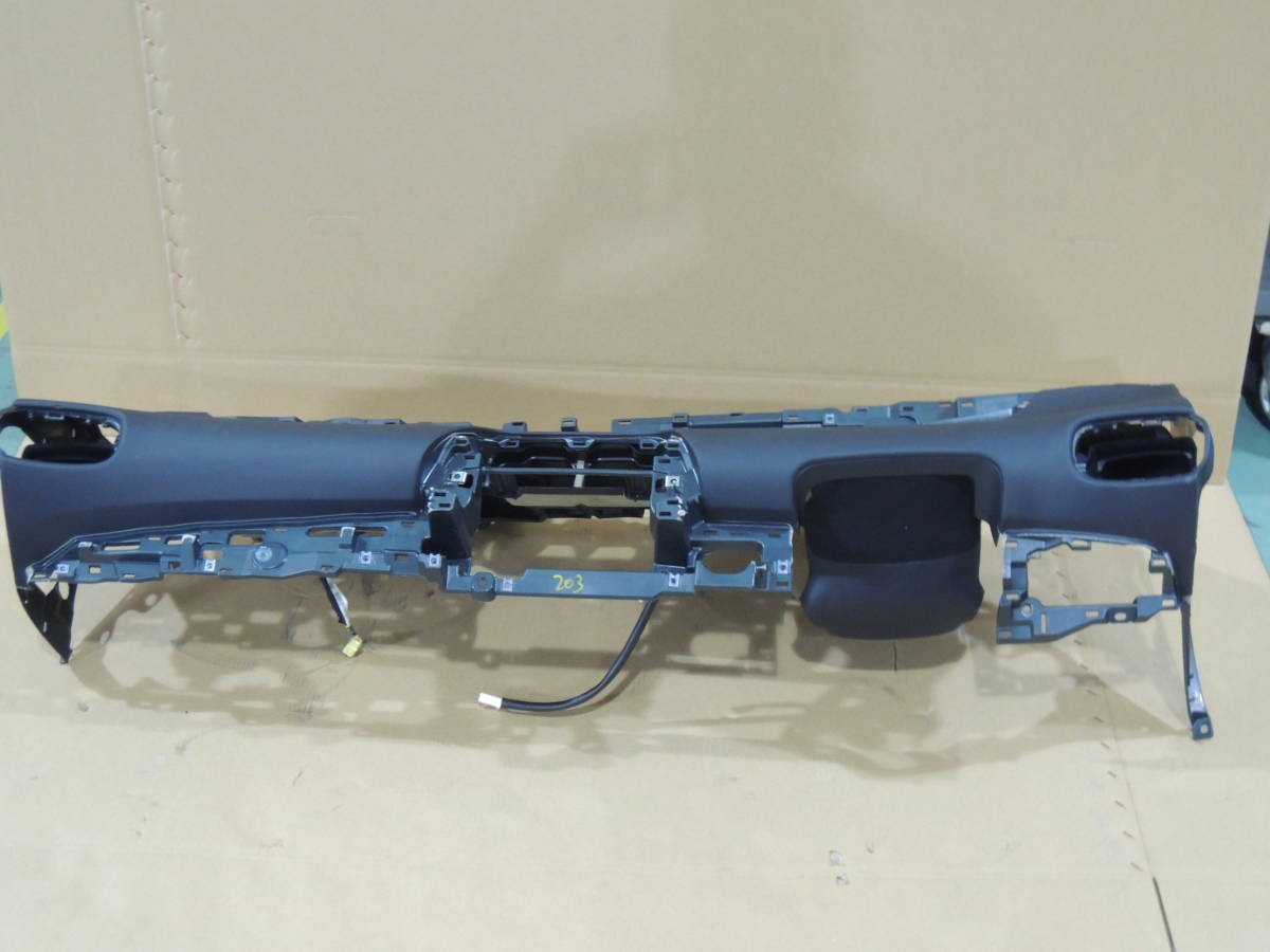 ・ DAA-ZVW51 プリウス Aプレミアム ツーリングセレクション 純正 ダッシュボード/インテリアパネル/インパネ T-0532拍卖