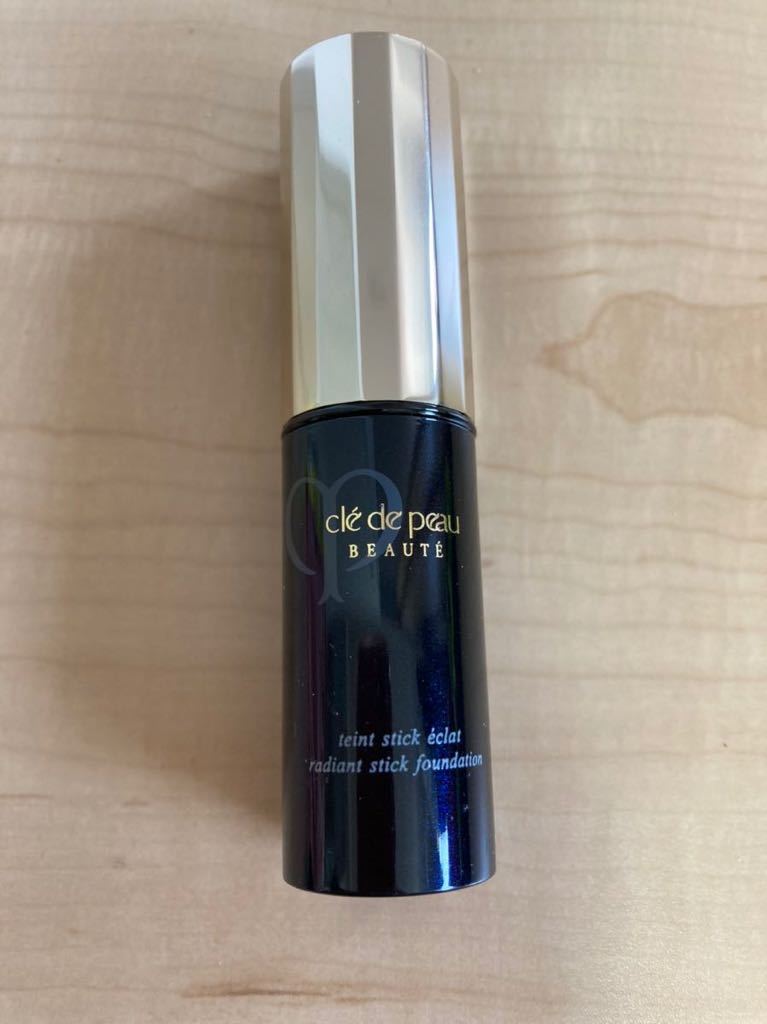 資生堂 クレドポーボーテ タンスティックエクラ ファンデーション ピンクオークル コンシーラー拍卖