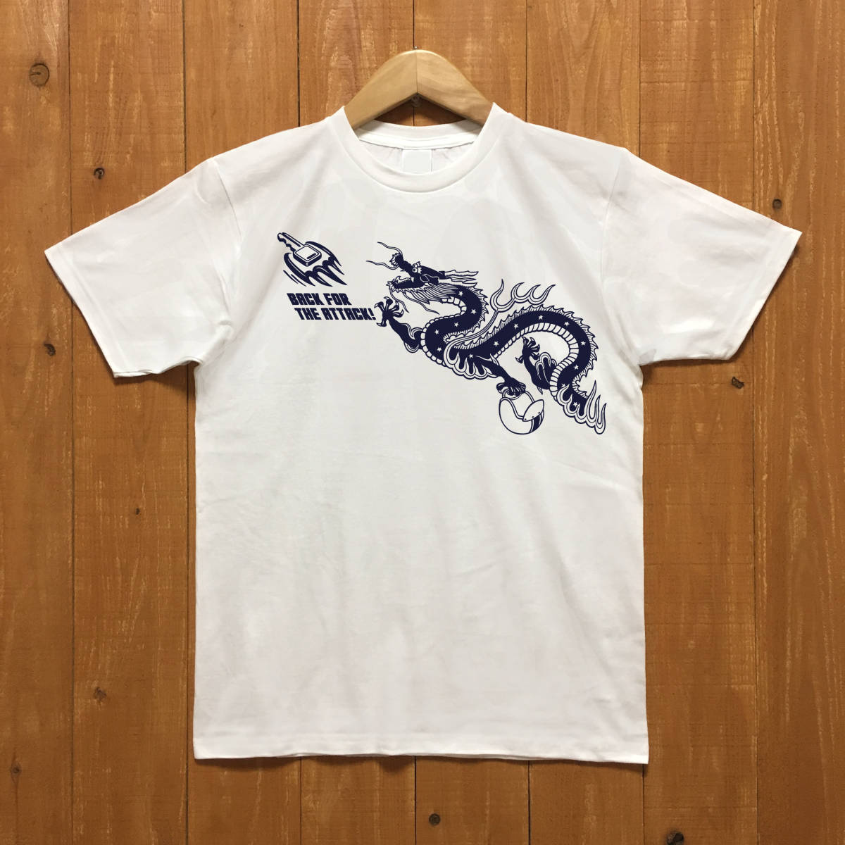 ■ATTACK Tシャツ■Mサイズ(ホワイトxネイビー) ドラゴン 龍拍卖