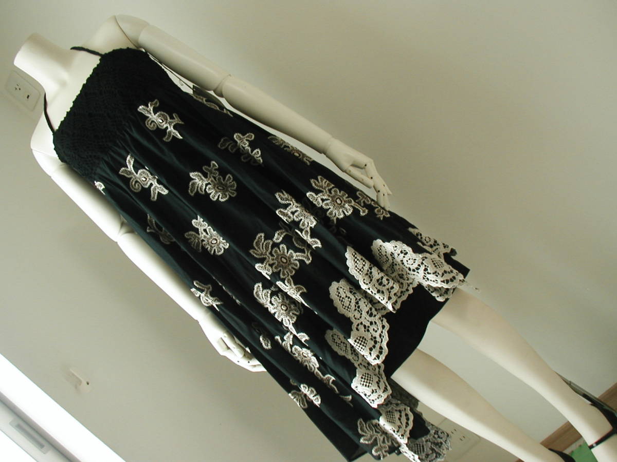 新品グレースクラスのワンピース★サイズ38★黒/刺繍/ヘム/アシメ/未使用/リゾートドレス/グレースコンチネンタル拍卖