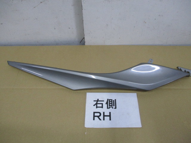 ヤマハ シグナスX SED8J 右 サイドカバー サイドカウル B2J-F7413-00 拍卖