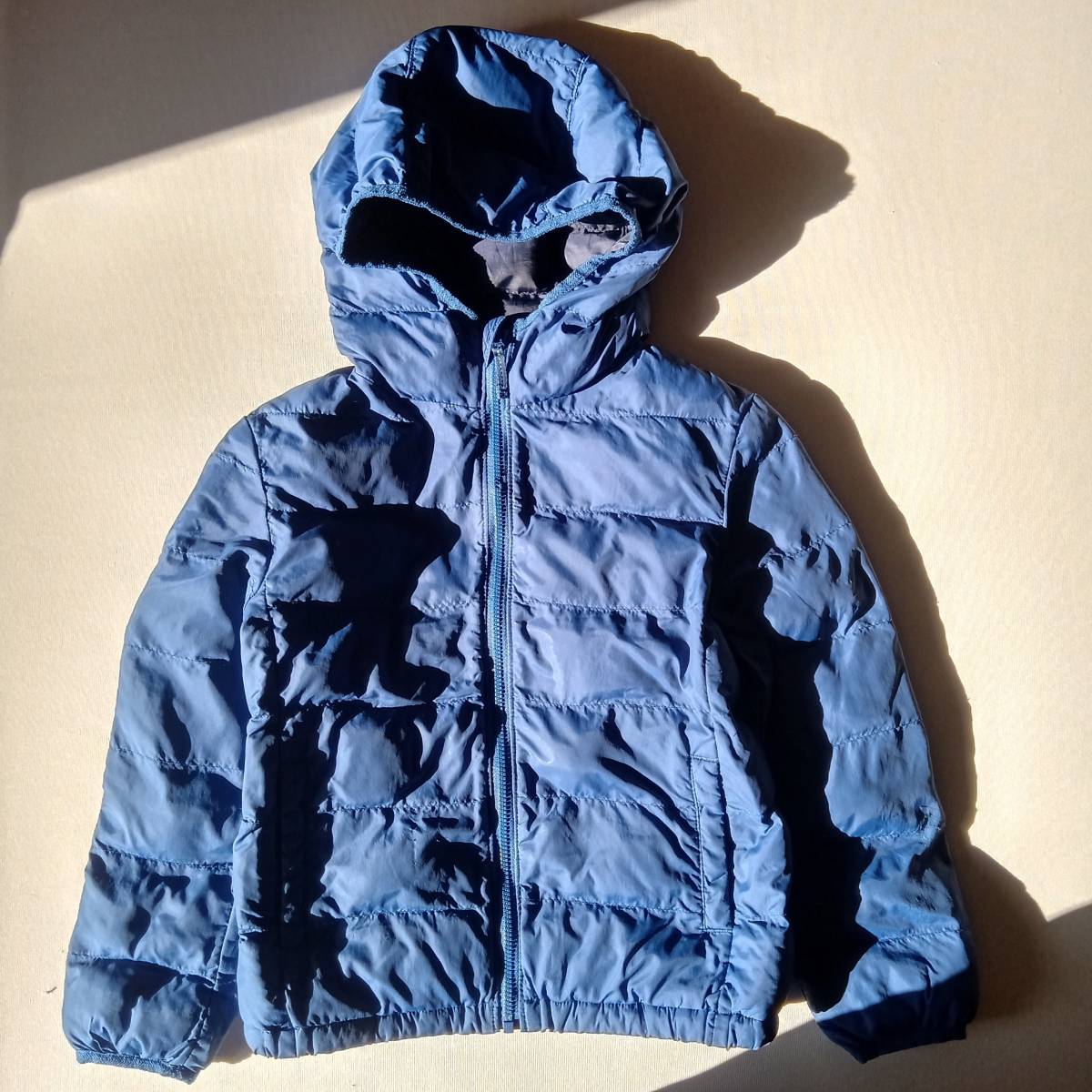 UNIQLO パフパーカジャケット 120 ブルー拍卖