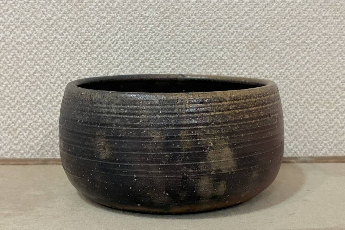 伊勢崎紳 備前糸目建水 共箱 共布 栞拍卖